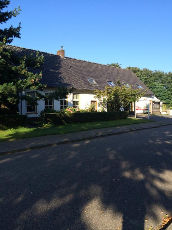 B&B De Laarhoeve Waalre エクステリア 写真